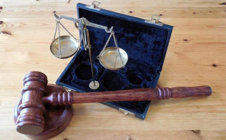 Symbole sprawiedliwości – Prawo upadłościowe