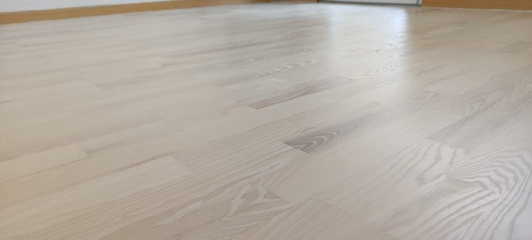 Wycyklinowany parkiet