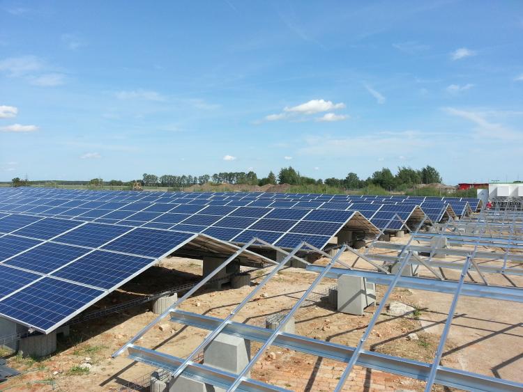 Panele fotowoltaiczne na gruncie