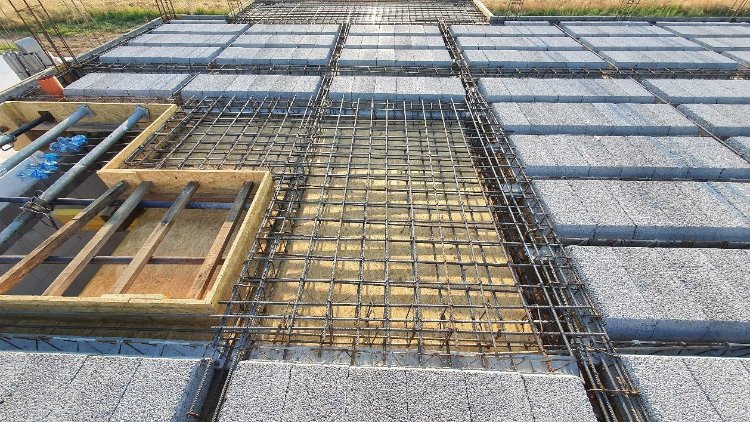 Budowa stropu gęstożebrowego