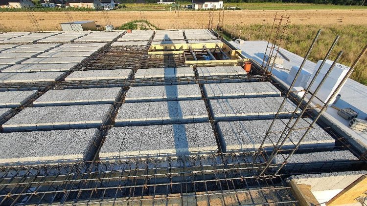 Wykonanie stropu gęstożebrowego