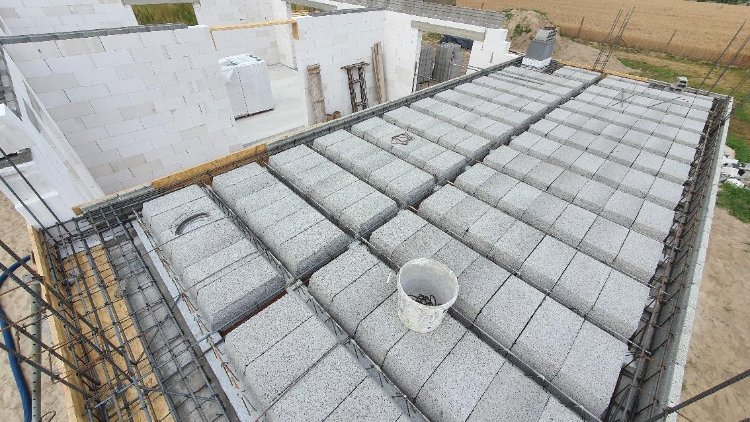 Zasady wykonywania stropu gęstożebrowego