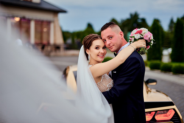 Sesja zdjęciowa pary młodej – Fotografowanie i filmowanie ślubów
