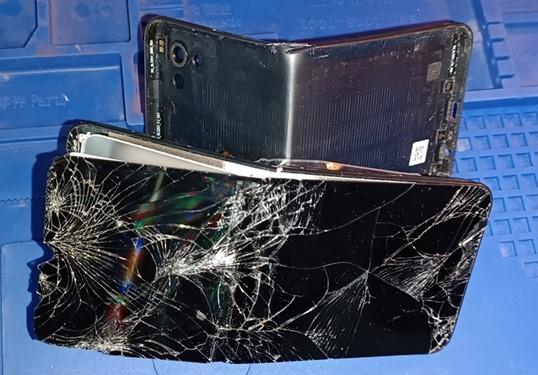 Zepsuty sprzęt elektroniczny – Serwis elektroniki