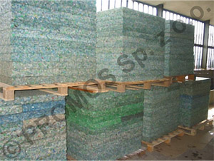 Płyty Izopet-R przygotowane do transportu